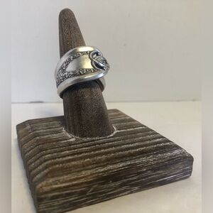Vintage Waited For 1847 Rogers Bros Spoon Ring. Silver Plated, Size 8.5. Floral